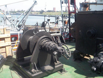 Hydraulic-marine-winch