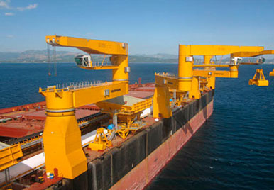 ship-hydraulic-crane